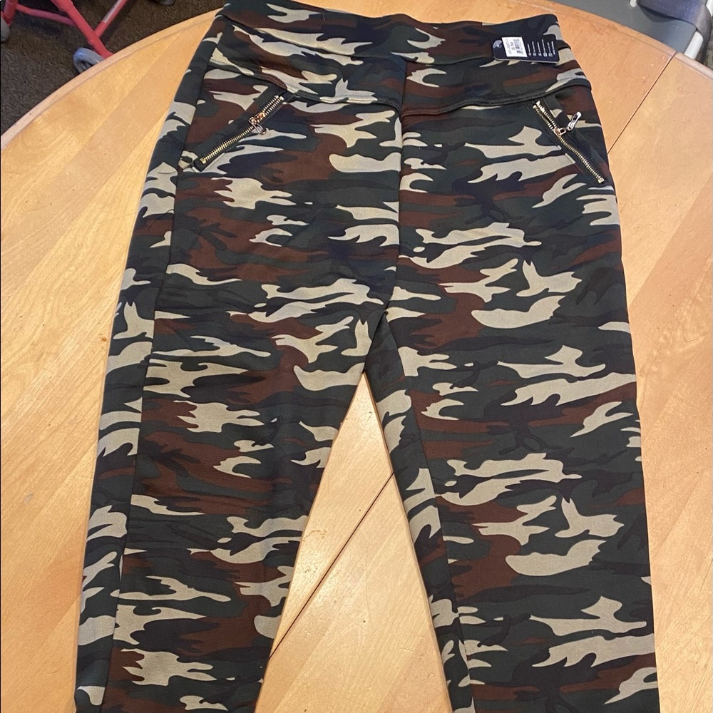 NWT fleece lined leggings